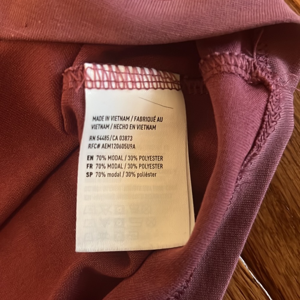 American Eagle Soft & Sexy Sueded Mauve Tank Top Women’s Size Medium - Picture 7 of 7
